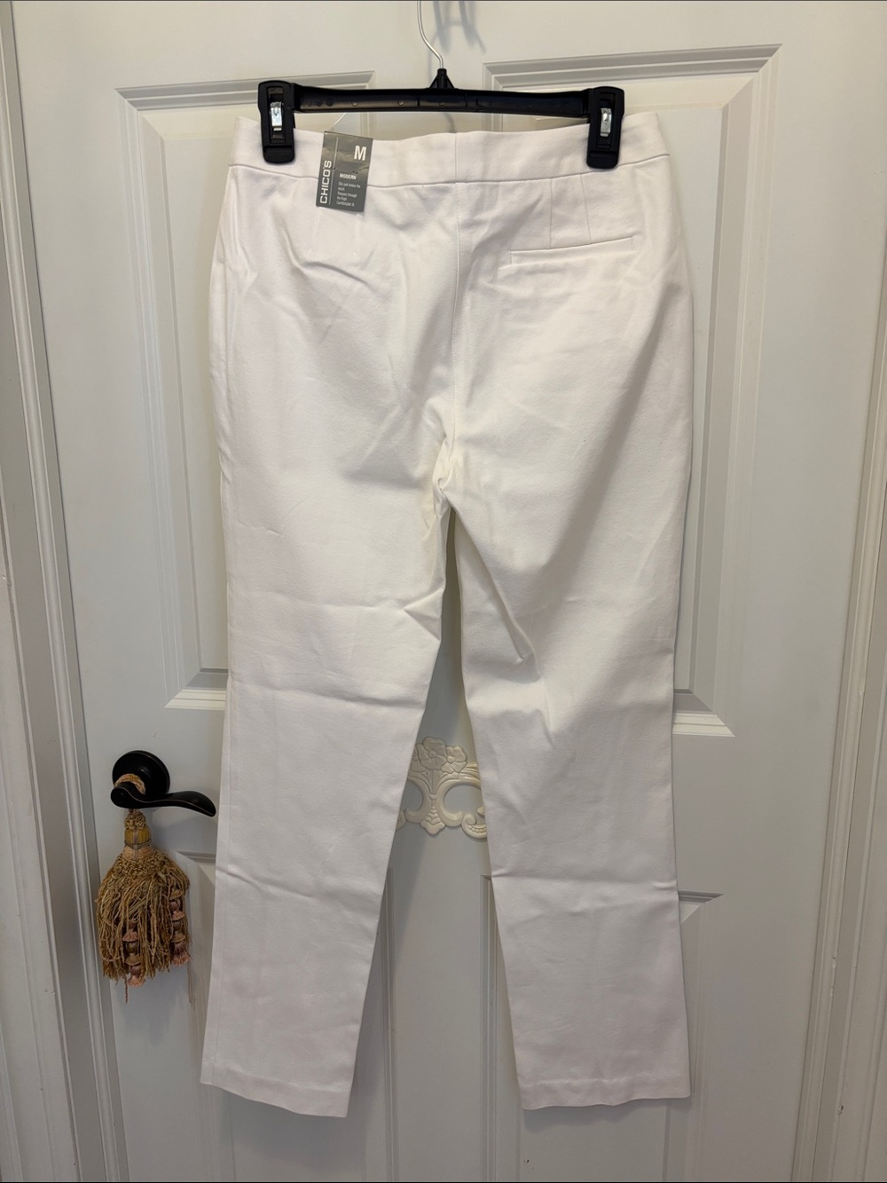 Chico's White Straight-Leg Pants M